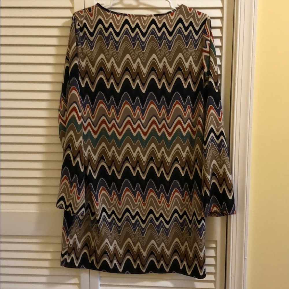 Pattern Dress - Picture 2 of 4